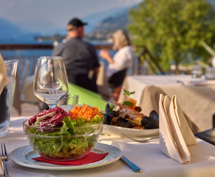 Locanda Bellavista in Malcesine, rooms, restaurant, pizzeria & ice cream shop